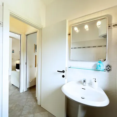 Apartment La Perla Di